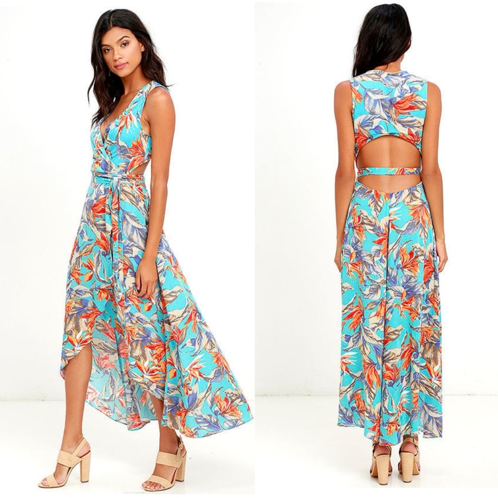 Lulus size small Something to Believe In Turquoise Floral Print Wrap Dress